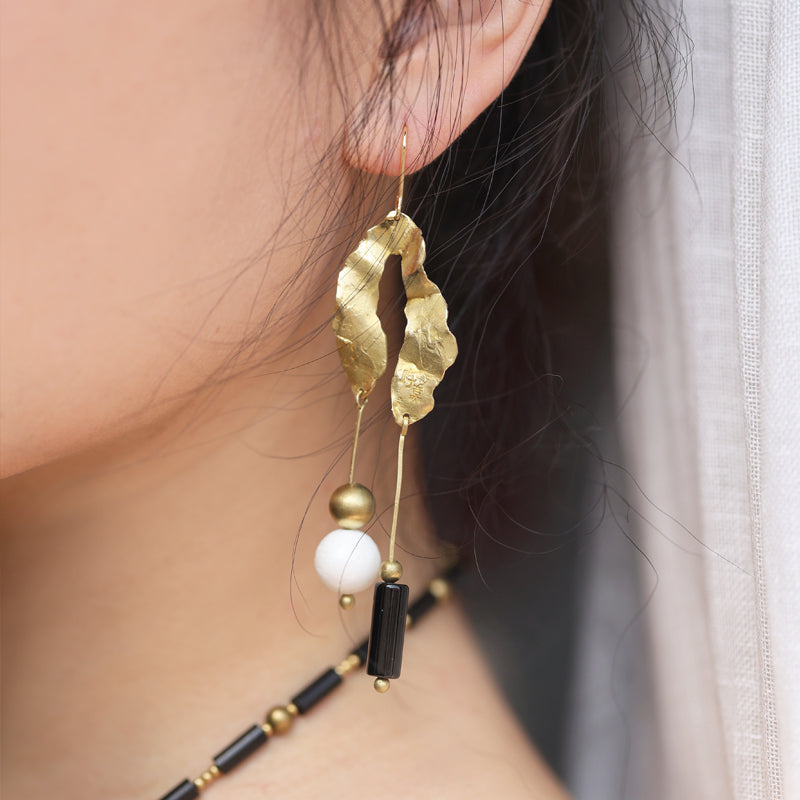 Ivory & Noir Relic Drops