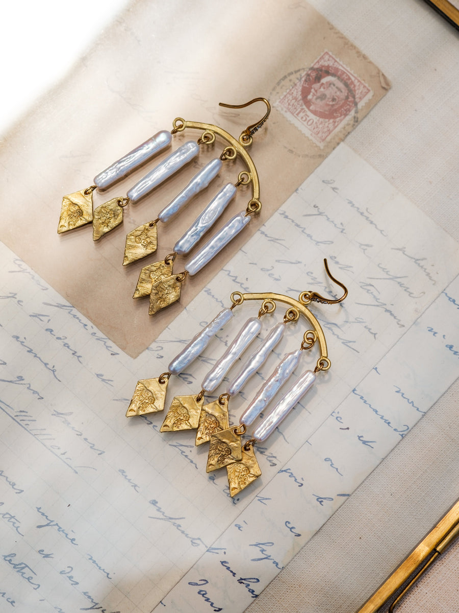 Echo Chime Pearl Earrings
