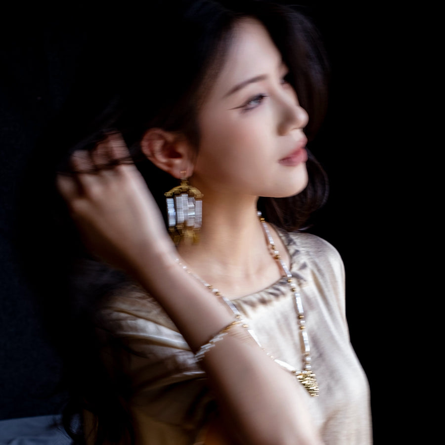 Echo Chime Pearl Earrings