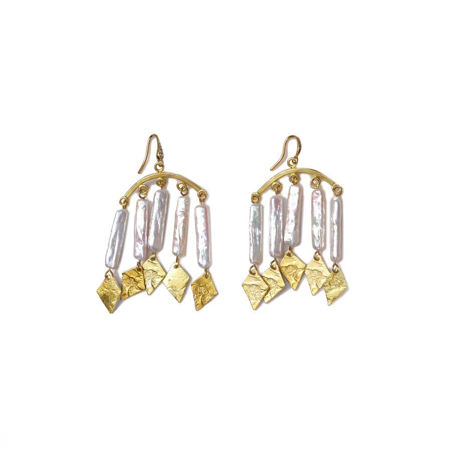 Echo Chime Pearl Earrings